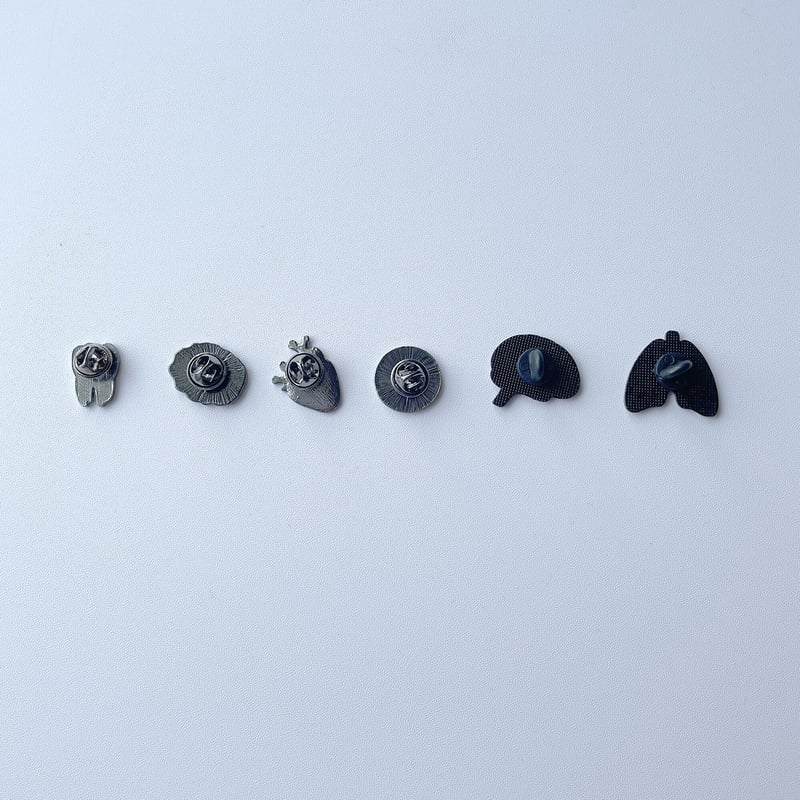 PINS Body ボディ ピンバッジ | はちみせ （83）