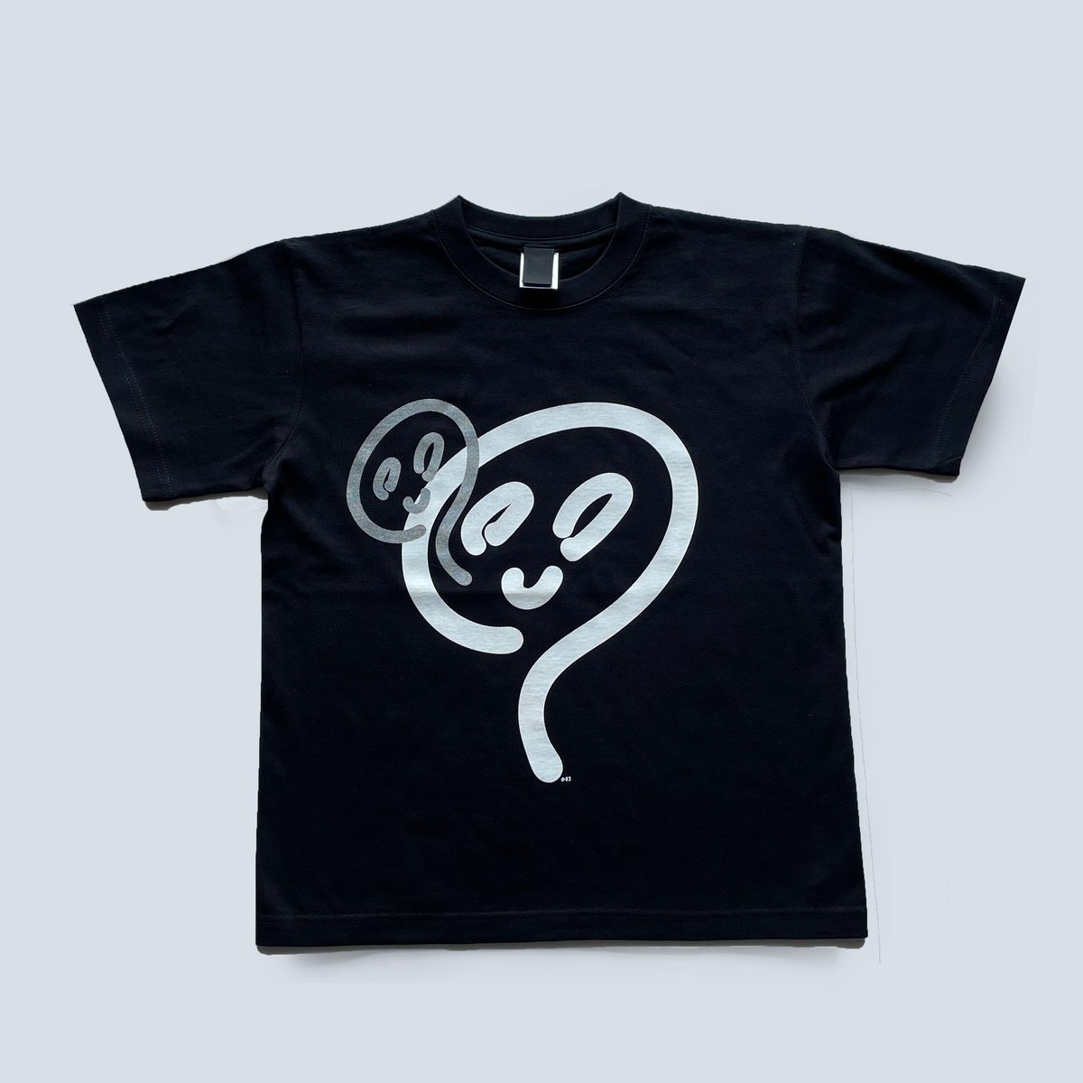 83 original / WエクトプラズムくんTシャツ|ブラック | はち 83 original / WエクトプラズムくんTシャツ|ブラック | はち