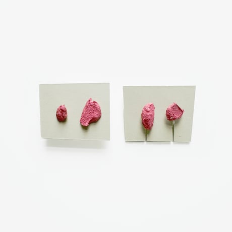 Maki Matsumoto ／ a pair of earrings pierces ｜PINKBROWN, Sand