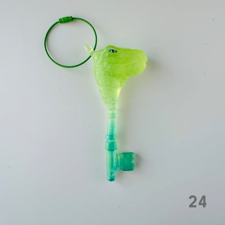 吉田和夏 ／ Dinosaur key ｜C