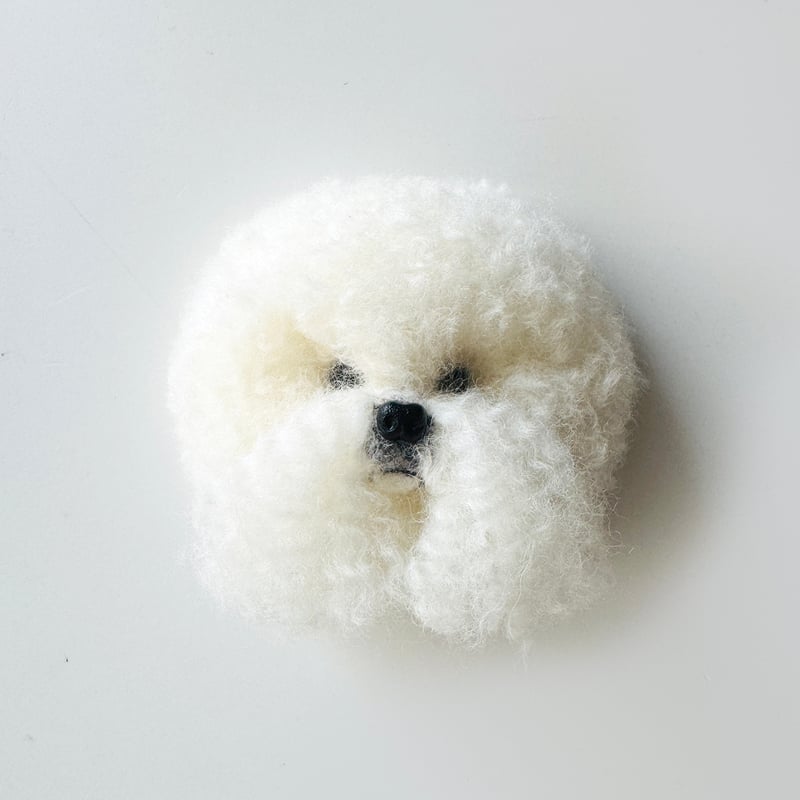 のそ子 ／ ビションフリーゼコサージュブローチ | はちみせ （83）