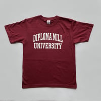 olo ／ ディプロマミル大学Tシャツ