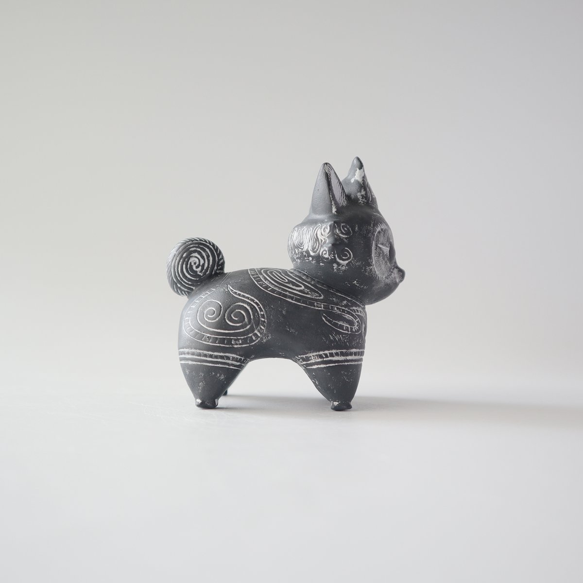 乙幡啓子 ／ 遮光器 土偶犬「ドッグゥ」｜ノーマル：01 | はちみせ （83）