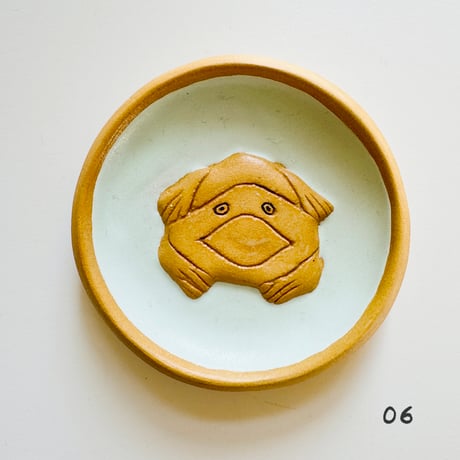 esou ceramics ／ 威嚇動物ヨーチ 豆皿