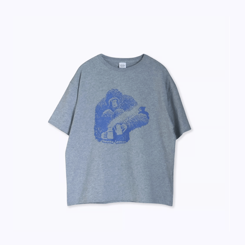 西村ツチカ ／ Sasquatch T ビッグシルエット：グレー | はちみせ （83）