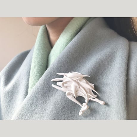 Maki Matsumoto ／ brooch EX-LL WHITE
