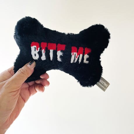 ぬいぐるみ Bite Me ボーン [ FuzzYard ]