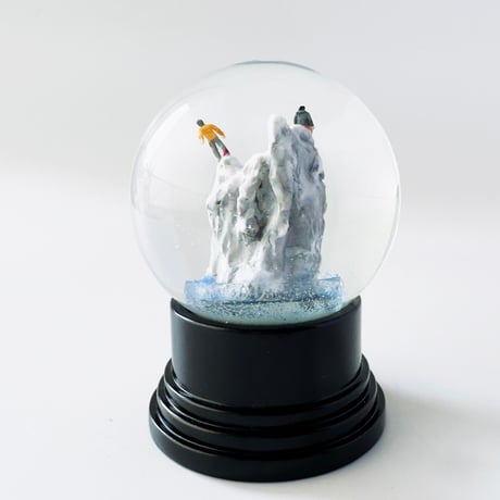 Ato1snow ／ Snowdome M｜吸い込まれる：22