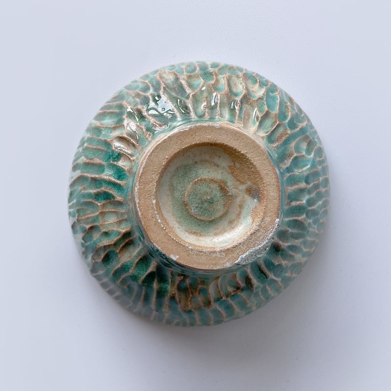 牡丹と伏せ茶碗 牡丹と伏せ茶碗
