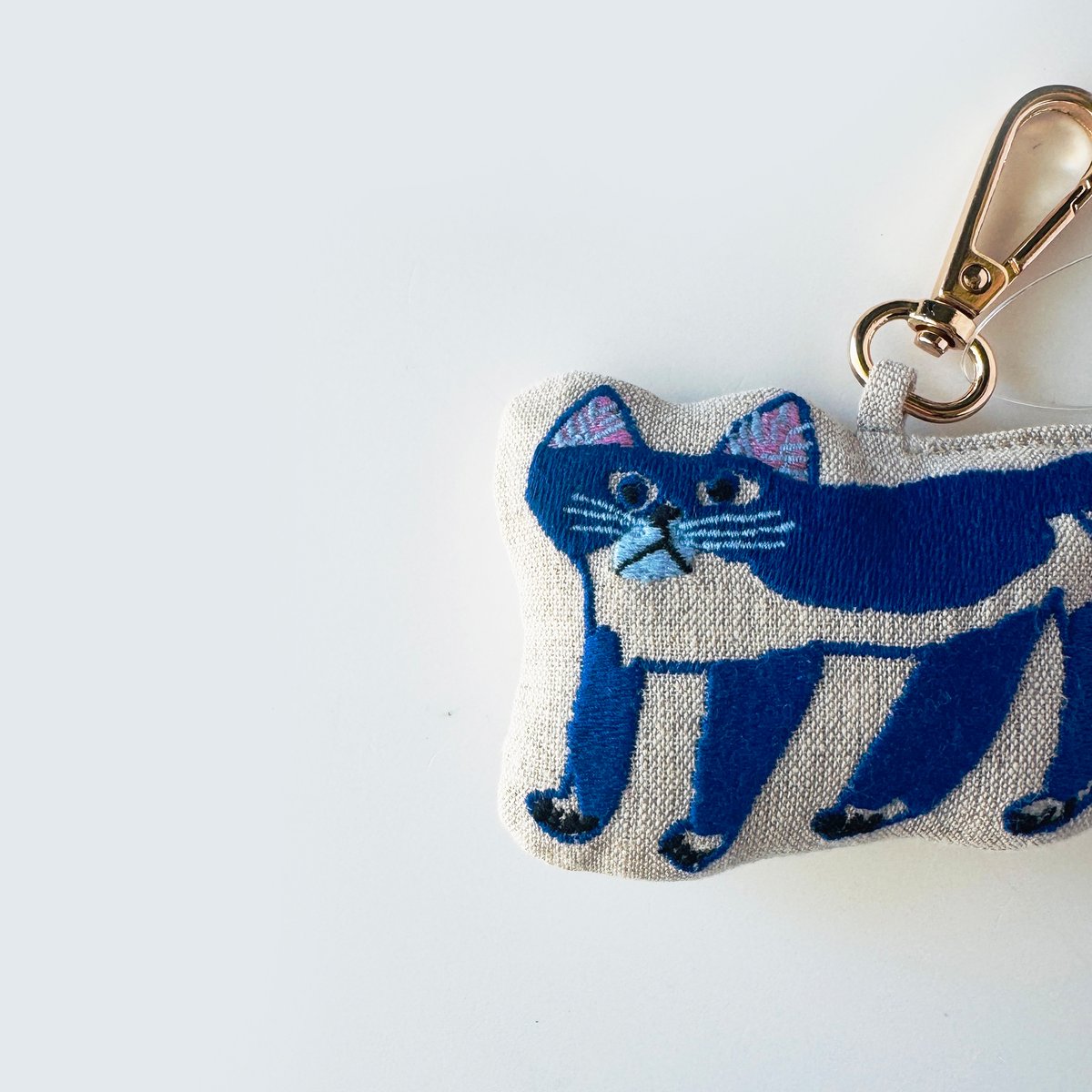 ミロコマチコ ／ ネコ 刺繍チャーム | はちみせ （83）