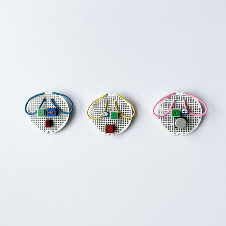 SIN DEN KI  ／ 電子ドローイングブローチ Dog B｜3-Color