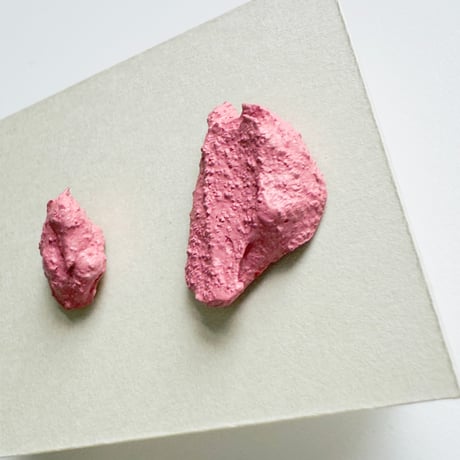 Maki Matsumoto ／ a pair of earrings pierces ｜PINKBROWN, Sand