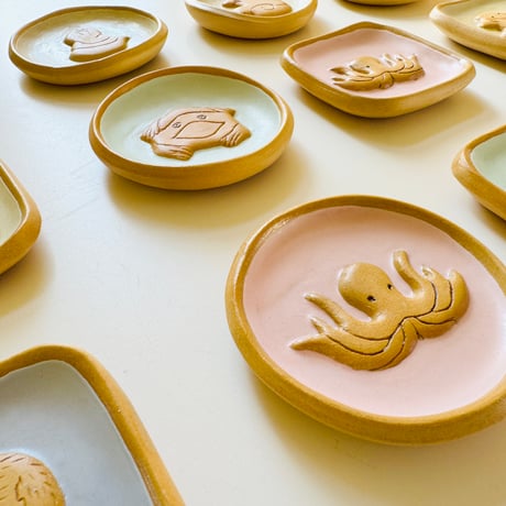 esou ceramics ／ 威嚇動物ヨーチ 豆皿