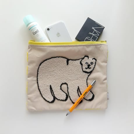 Olya ／ Fluffy Flat Pouch