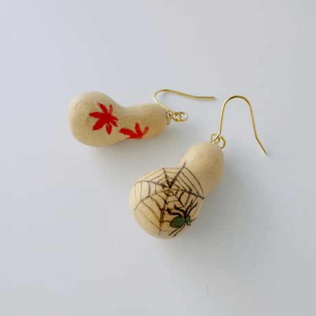 esou ceramics ／ 瓢箪ピアス　3-Type