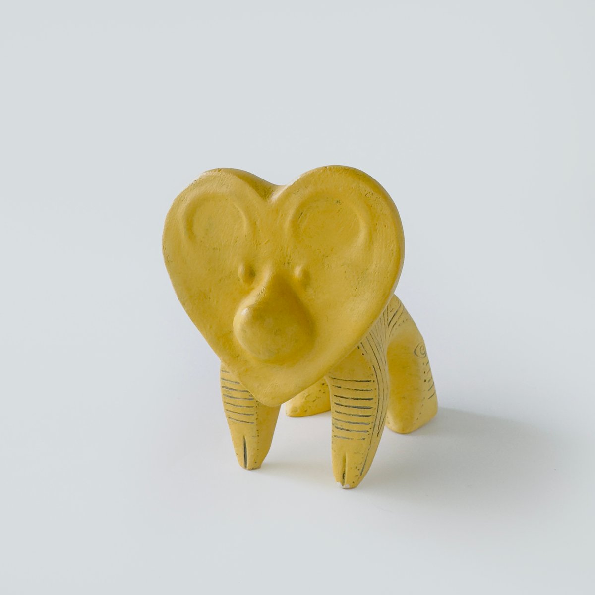 乙幡啓子 ／ 遮光器 土偶犬「ドッグゥ」｜ハート型：06 | はち