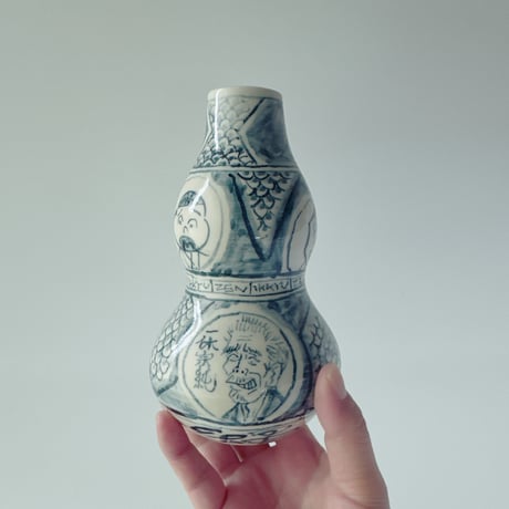 伊野孝行 × esou ceramics ／ 一輪挿し　一休｜染付