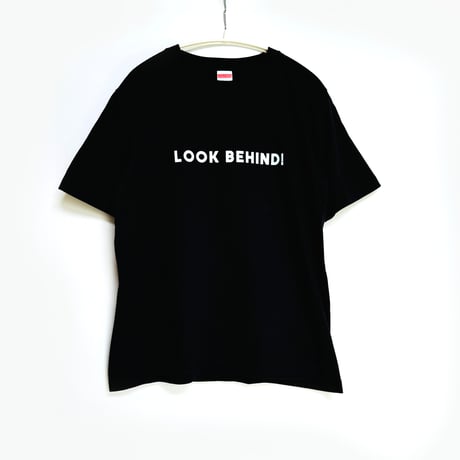83 original ／ LOOK BEHIND! Tシャツ ｜ブラック