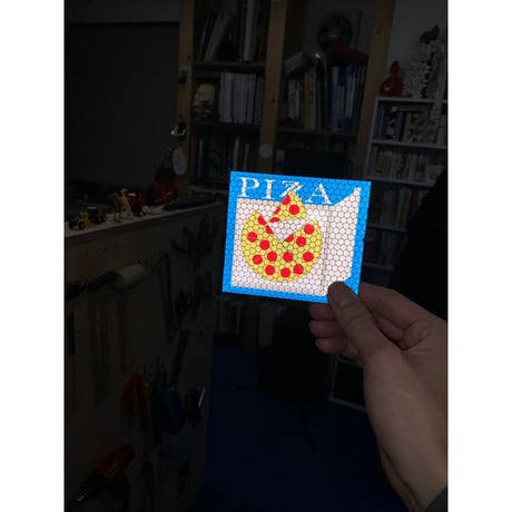 前田 麦 ／ PIZZA ｜高輝度反射ステッカー