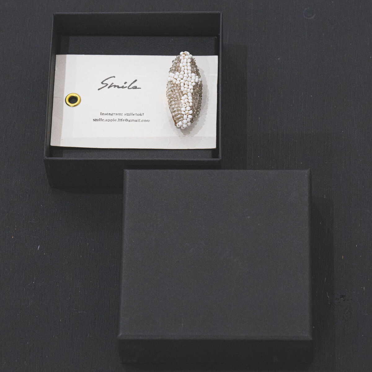 SmiLe「だ円クロスブローチ」 No.5 | gallery So-Ra online shop