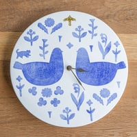 かとうようこ 陶作品「時計 大・とり二羽」