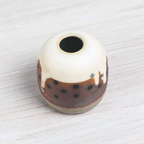 エヴァーソン朋子 陶作品「花器」A6
