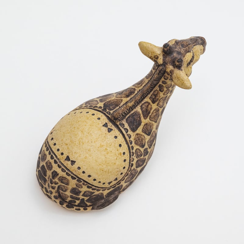 谷村仁美 陶作品「小さいお友達・キリン」 | gallery So-Ra online shop