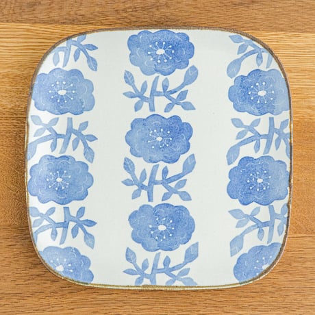 かとうようこ 陶作品「四方皿・ばら」
