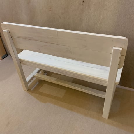 背板付きベンチ（白ペンキ）