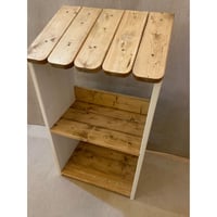 屋根付きラック（ダーク、側面：白ペンキ）