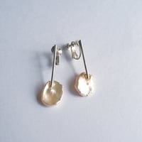 ペタルパールlongイヤリング