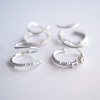 スパイラルピアス