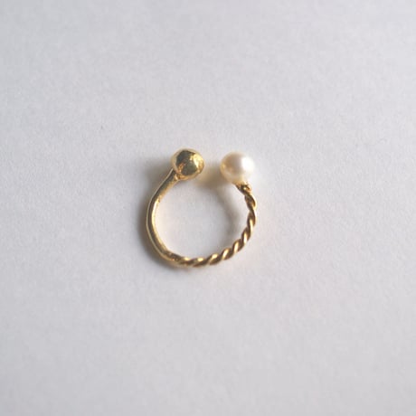 pearl&ball イヤカフ/gold