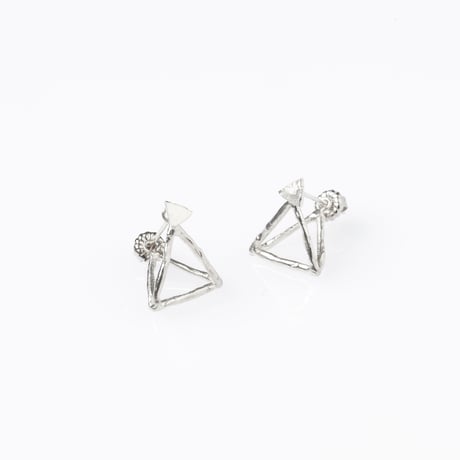 ピラミッド ピアス  / S