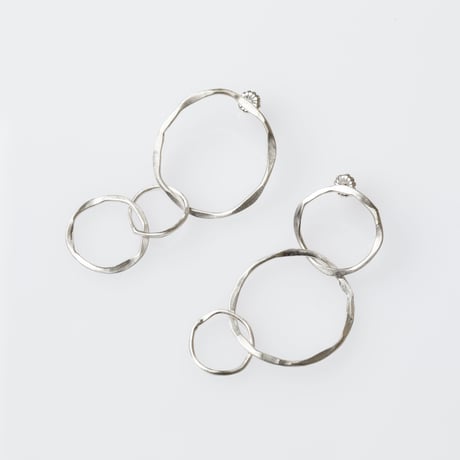 3連サークル ピアス