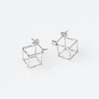 キューブ ピアス  / S