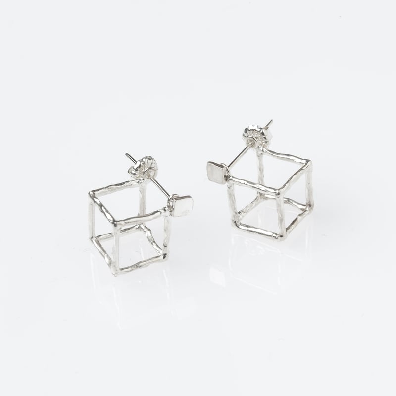 キューブ ピアス / S | chumeq
