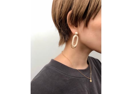 ovalピアス・イヤリング（オフ）