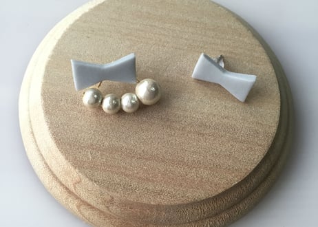 リボンピアス（シルバー）
