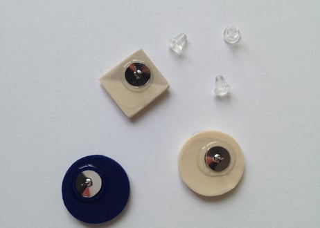 odenピアス・イヤリング(ネイビーボーダー)