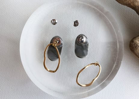 chisouピアス・イヤリング(マーブルブラック)