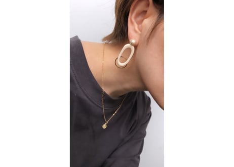 ovalピアス・イヤリング（オフ）
