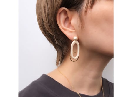 ovalピアス・イヤリング（オフ）
