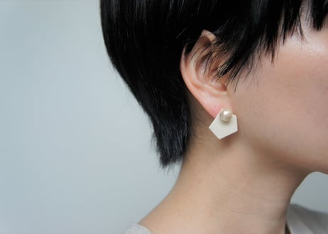 カケラピアス（オフ）