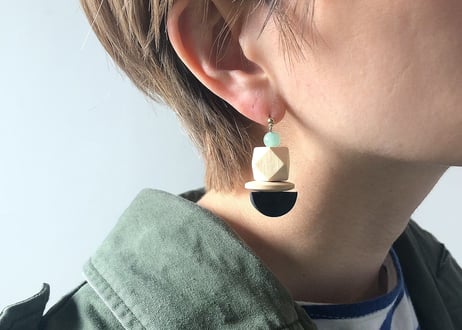 donguriピアス・イヤリング(クロ)