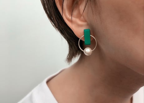 clioneピアス・イヤリング（フォレストグリーン）