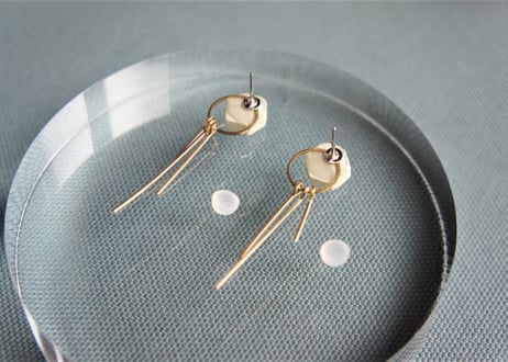 nasucaピアス・イヤリング（カーキ）
