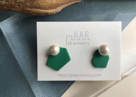 カケラピアス(グリーン)