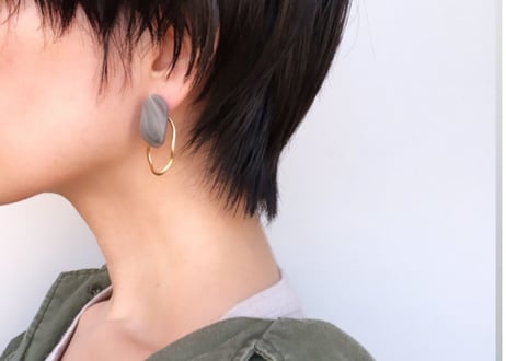 chisouピアス・イヤリング(マーブルブラック)
