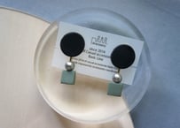 アポロピアス・イヤリング（クロ）